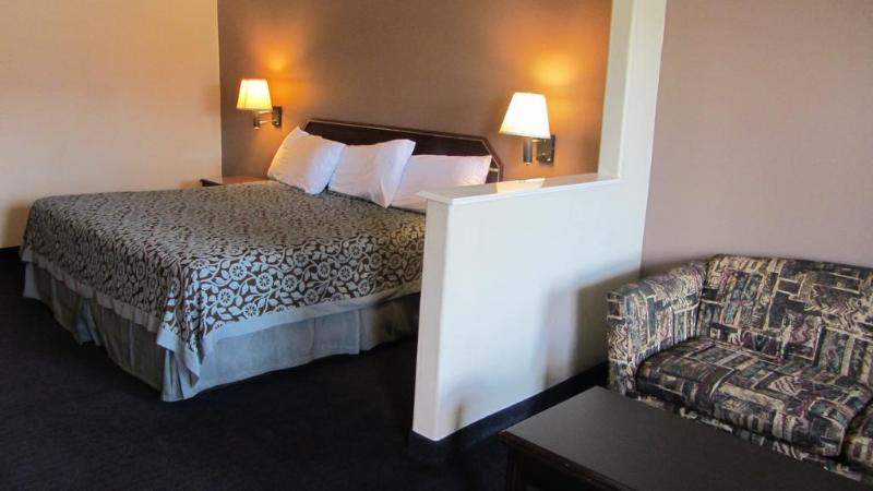 Days Inn & Suites By Wyndham Houston North - Spring Extérieur photo